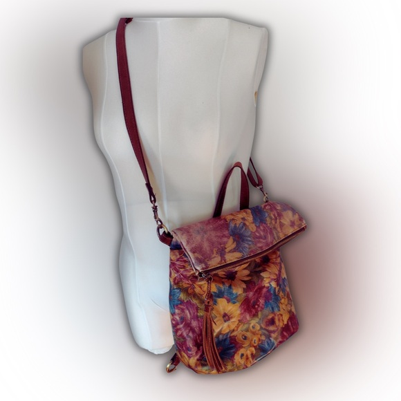 Patricia Nash Flower Bouquet Convertible Luzille Backpack - Picture 2 of 7